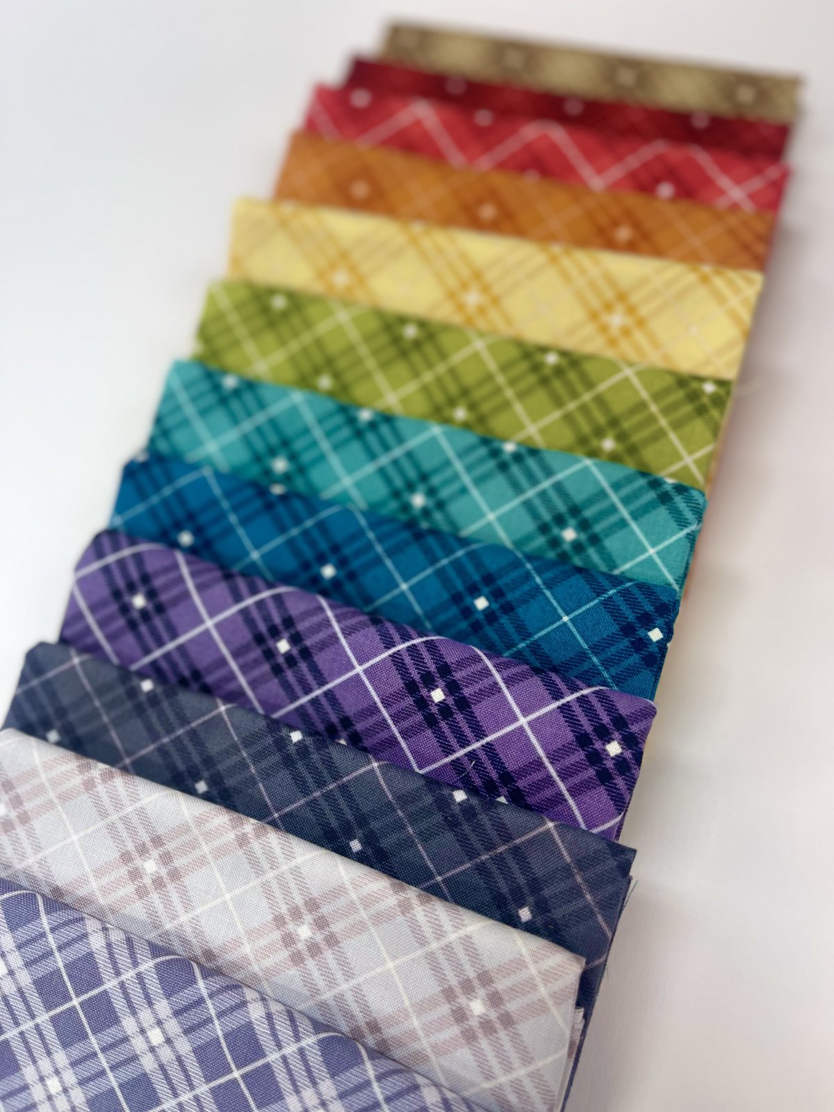 Bias Plaid Basics Fat Quarter Bundle