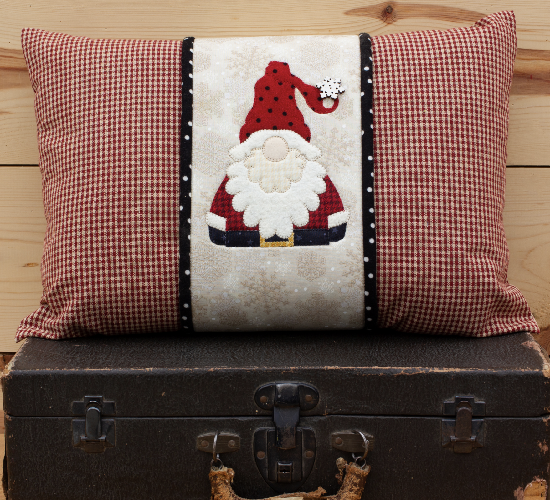 Santa Gnome Pillow Wrap & Cover Kit