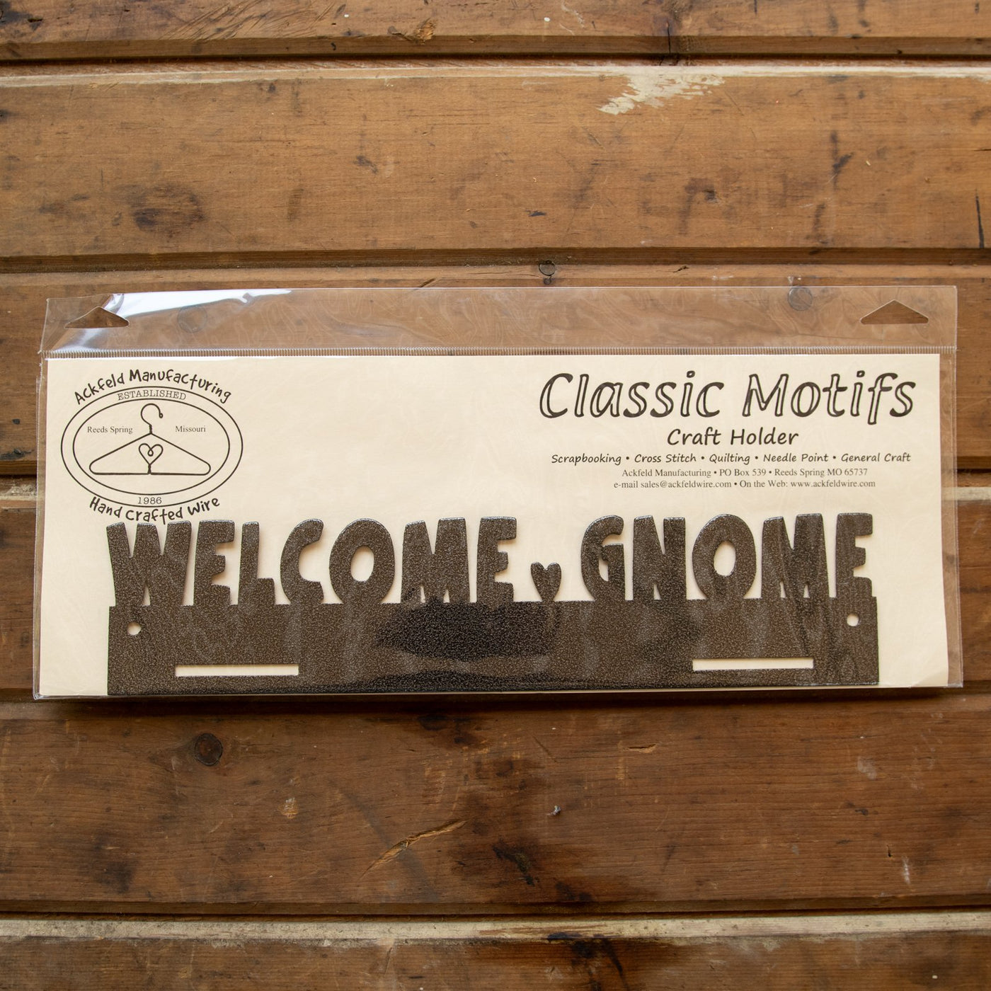 Welcome Gnome Metal Hanger