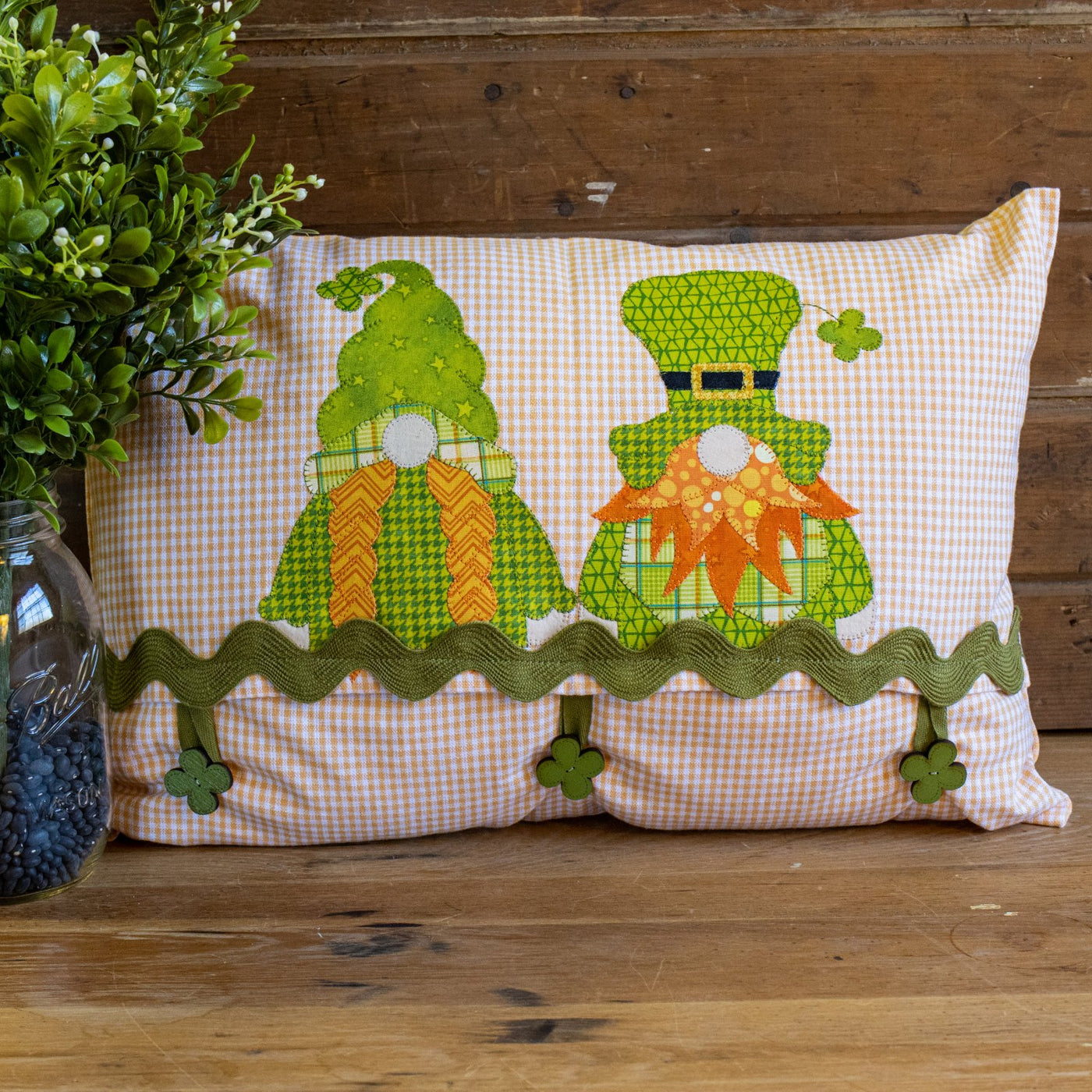 Irish Gnomes Pillow Pattern