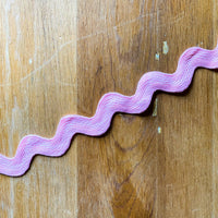 Jumbo Ric Rac Light Pink - 1 yd Cut
