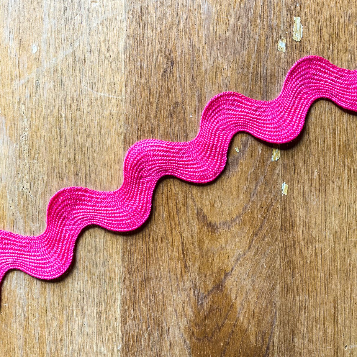 Jumbo Ric Rac Bright Pink - 1 yd Cut