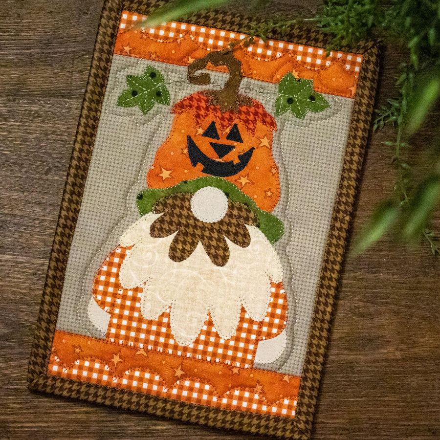 Jack-O'-Lantern Gnome Mug Rug Kit