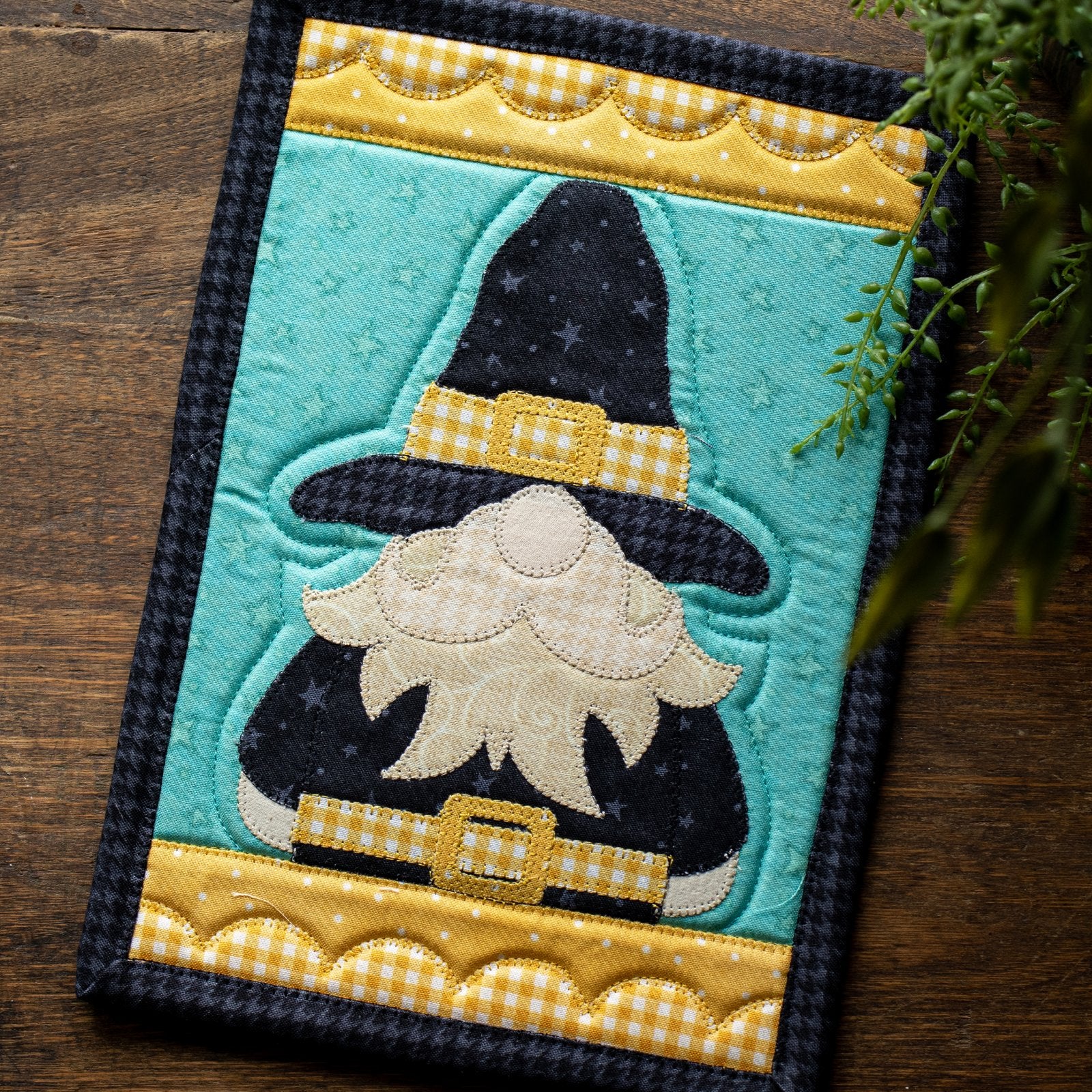 Mr. Pilgrim Gnome Mug Rug Kit