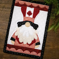 O Canada Gnome Mug Rug Kit